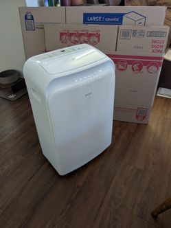 Insignia™ - 250 Sq. Ft. 6,000 BTU Portable Air Conditioner