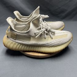 Men’s Adidas Yeezy Boost 350 V2 Natural - Size 9M
