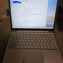 Microsoft Surface Laptop Go 2