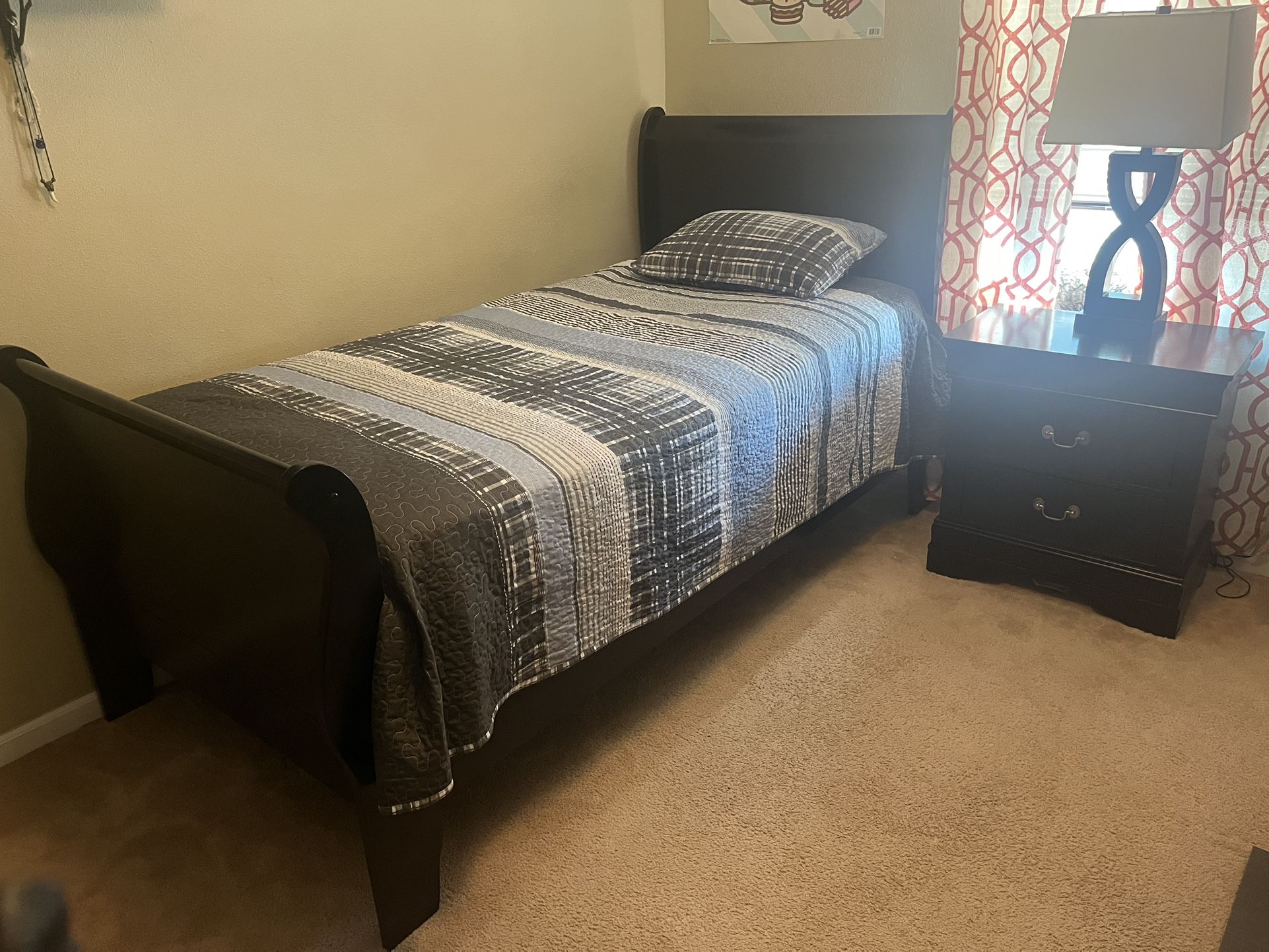 XL Twin Bed (4 Pcs) Spring Box, Mattress And Nightstand