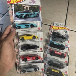 Hot Wheels Complete Set of (5) From Around The World