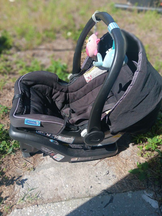 Car Seat SnugRide 35 Lite LX Infant Car Seat