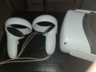 Meta Quest 2 vr with controllers