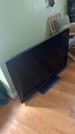 36” Sony Bravía TV $60