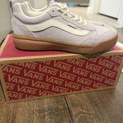 Brand New Women’s Vans