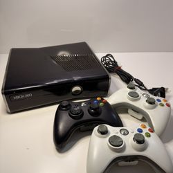🎮 Microsoft Xbox 360 S Console (Model 1439) + 3 Controllers – Untested, As Is 🎮