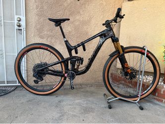 Giant Trance Advanced 29 Custom Build. L