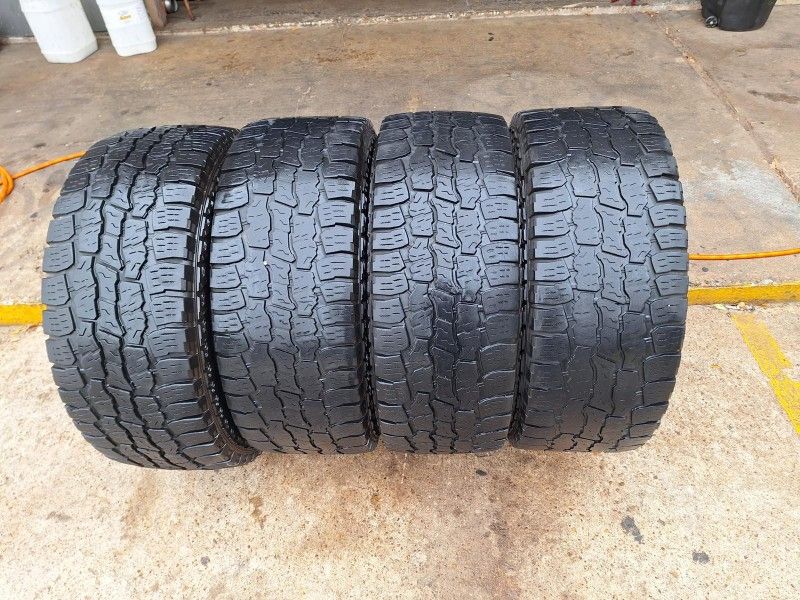 35x12/50R20 El Precio Incluye Instalación Y Balanceo Tambien Financiamos