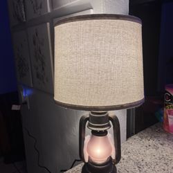 2 Lamps 