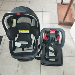 Graco SnugRide 35 with Additional Base

