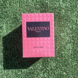 Valentino Donna Born In Roma