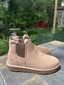 UGG Women's Neumel / Classic Heritage Chelsea Suede Boots (S/N 1121616)