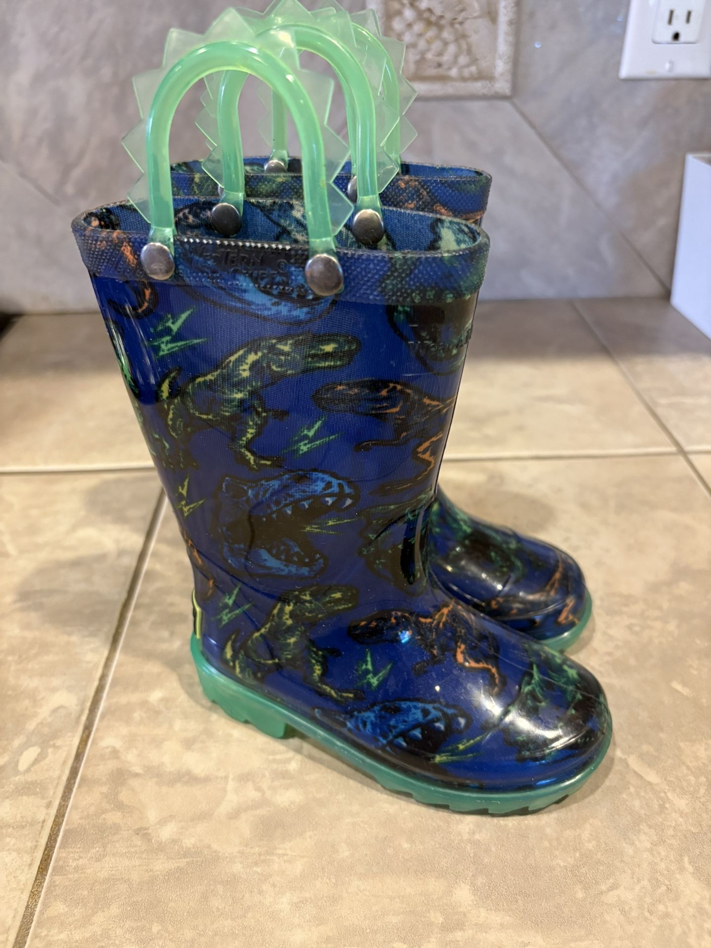 Brand New Size 7 Boys Raining Boots