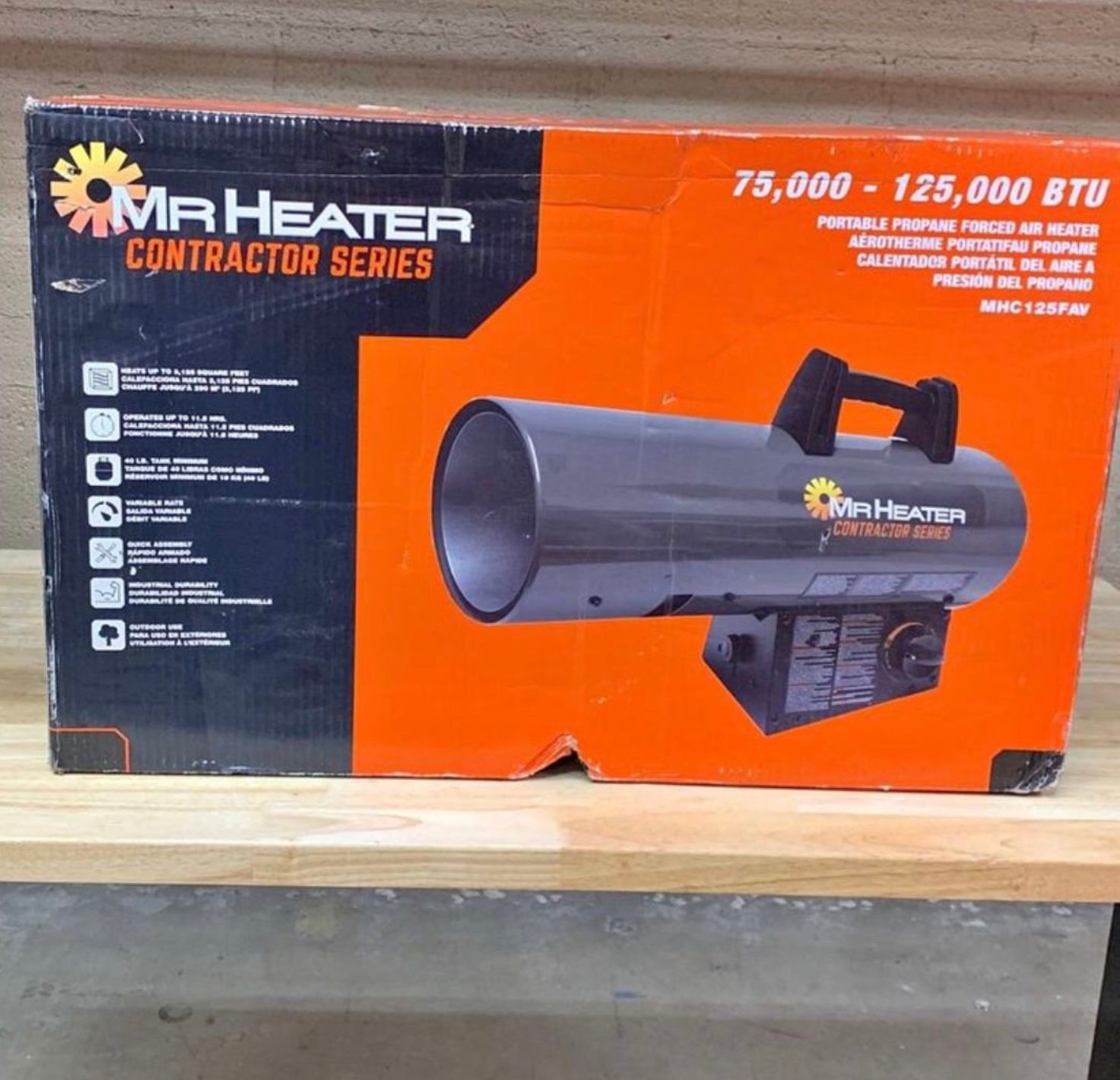 Mr. Heater Contractor 125,000 BTU Forced Air Propane Space Heater with 10  ft. Hose and Regulator for Sale in Phoenix, AZ - OfferUp