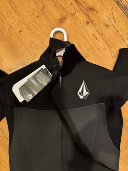 Brand New, Tags On, XL 3/2 Volcom Wetsuit