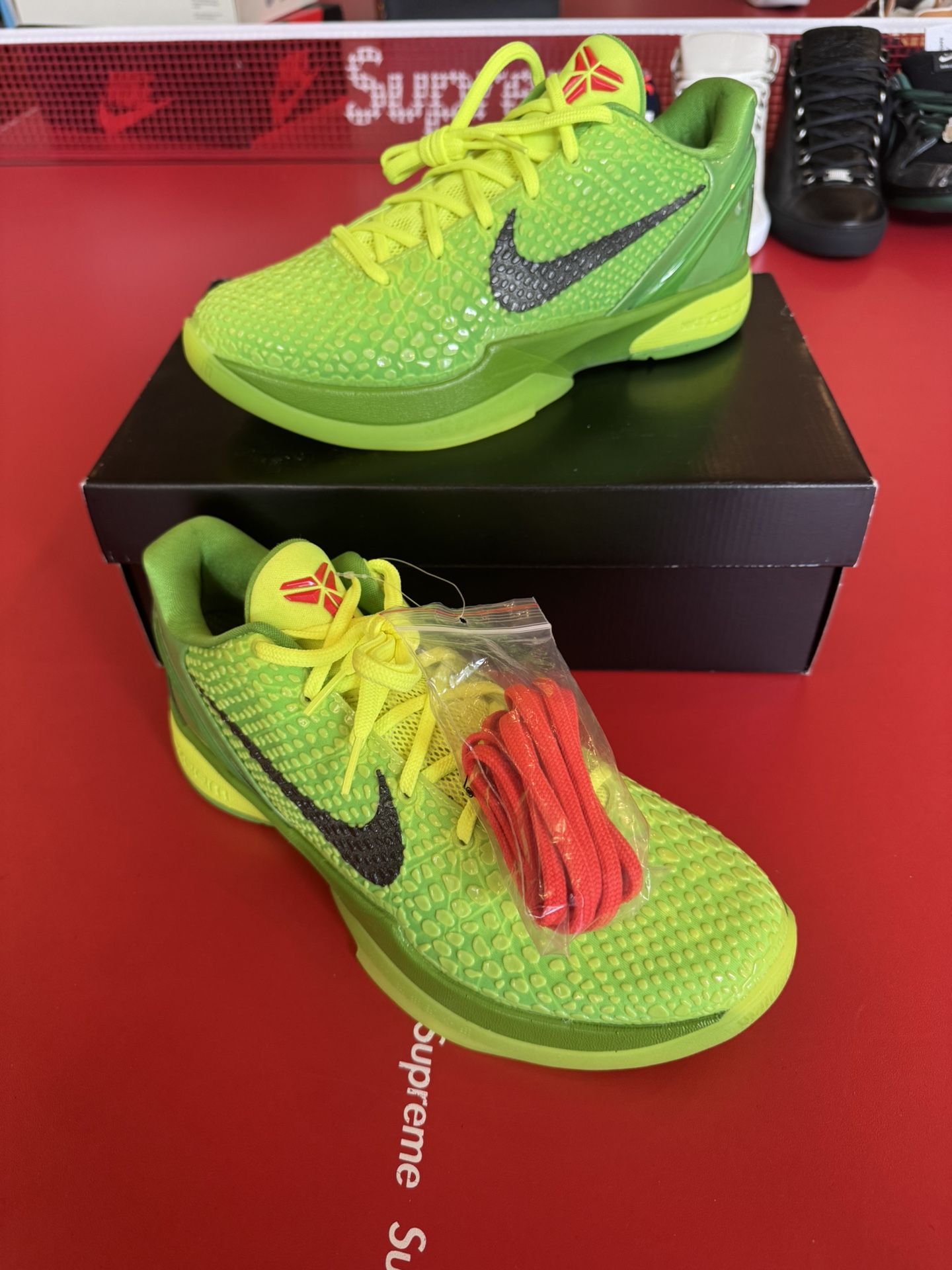 Nike Kobe 6 ‘Grinch’ Size 10