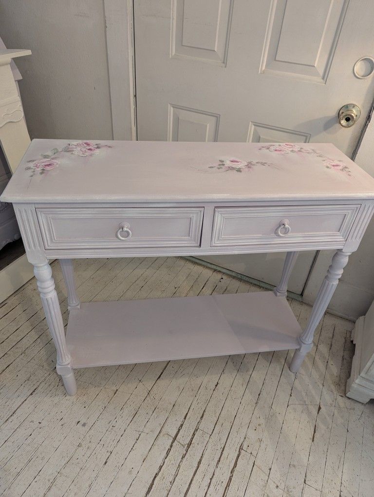 Shabby Chic Entryway Table