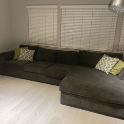 Sofa (living space)