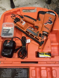 Paslode 16 Gauge Angled Finish Nailer 