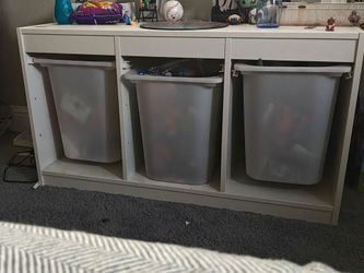 3 bin cabinet