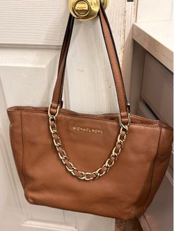 Hand bag