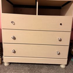 Two shelf three drawer dresser