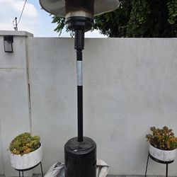 2 Patio Heaters ,2 Covers & 2 heat guards⁸