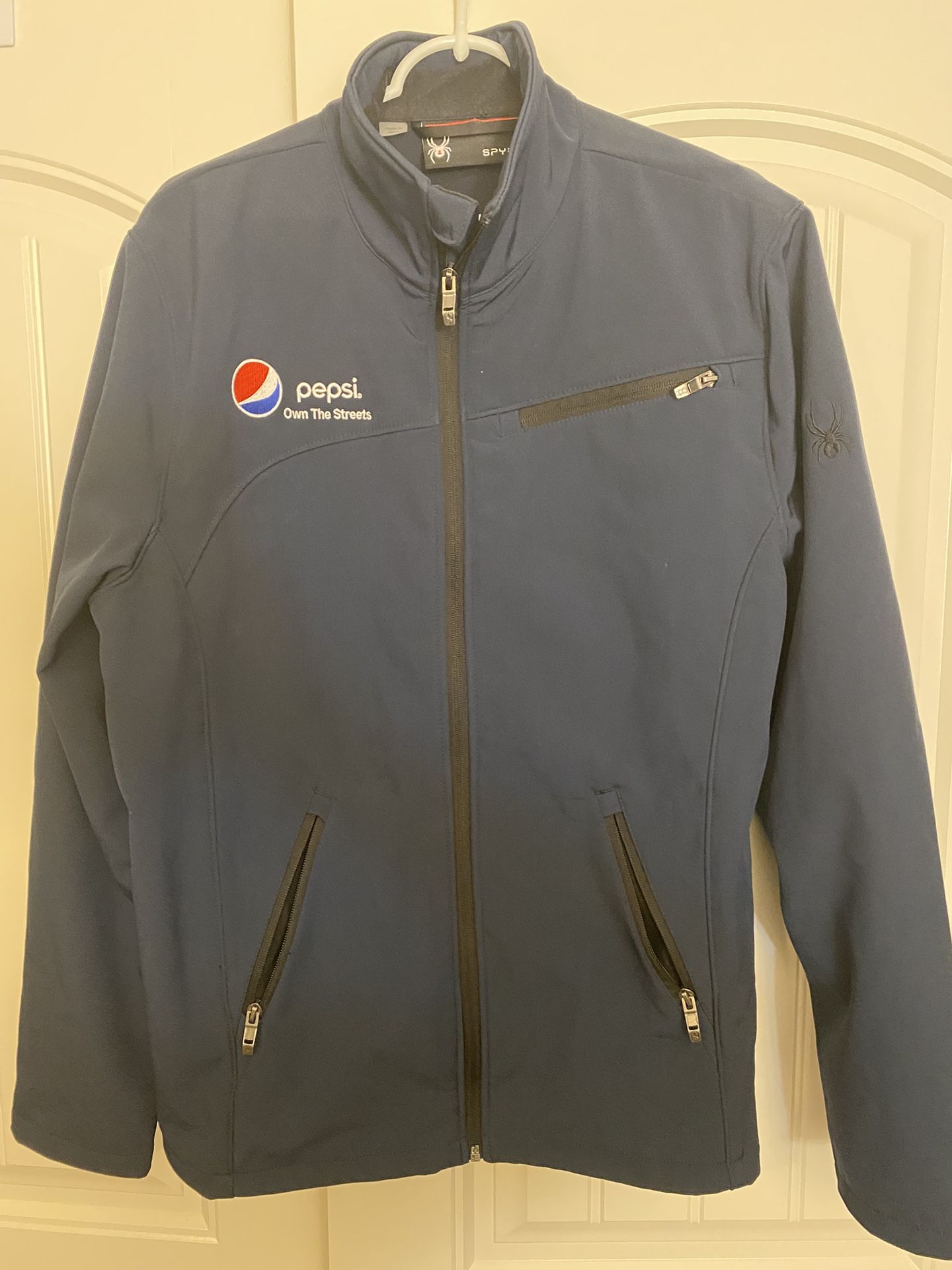 Spyder Softshell Men’s Large Full Zip Jacket w/ Pepsi Own The Streets & Georgia Embroidery Patches