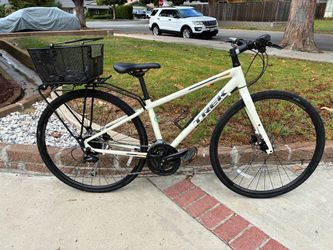 Trek FX-3 Aluminum Hybrid with Hydraulic disc brakes (Small)