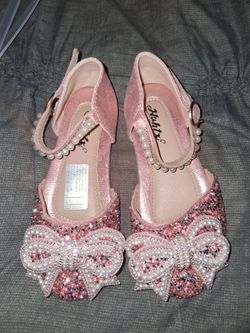 Little girls Size 11.5... Super Cute shoes