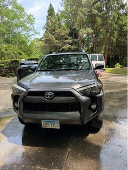 2014 Toyota4Runner SR5 4WD Grey