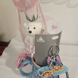 Valentine's Day Gift Stitch With , Stitch Keychain And S Flower With A Bear  Holding Rose 