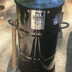 Pit Barrel Smoker