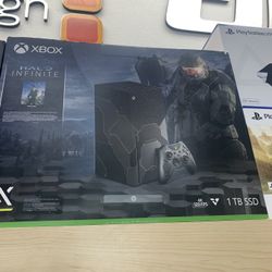 Xbox Series X Halo Edition
