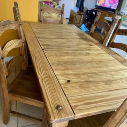 Rustic Dining Table And Chairs 