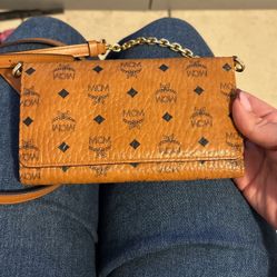 Mcm Phone Wallet Crossover