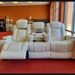 Brand New💯 Power Reclining White Sofa & Adjustable Headrest & Cup Holders & USB Port 🤩 