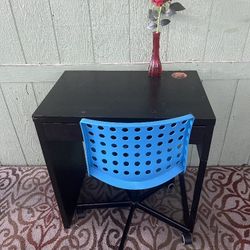 Desk With Chair , (Mire Mis Demás Ofertas)