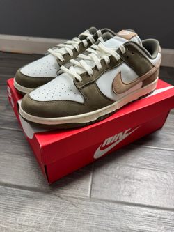 Size 13M Nike Dunk Low Premium White Medium Olive Hemp Sneakers