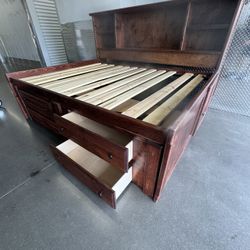 Full Storage Bed 