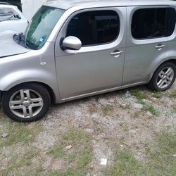 2010 Nissan Cube Automatic 4 Cylinder 