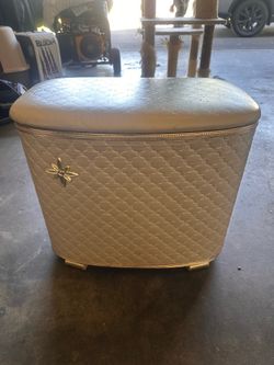 Vintage newyork deco laundry bin