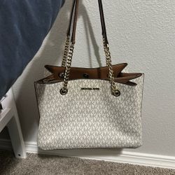 michael kors purse