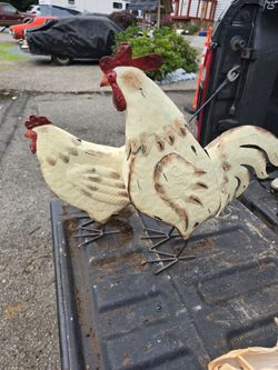 Rustic Metal Rooster and Hen Pair