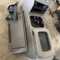03-06 Complete Center Console