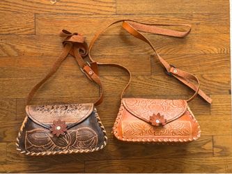 Leather crossbody bag