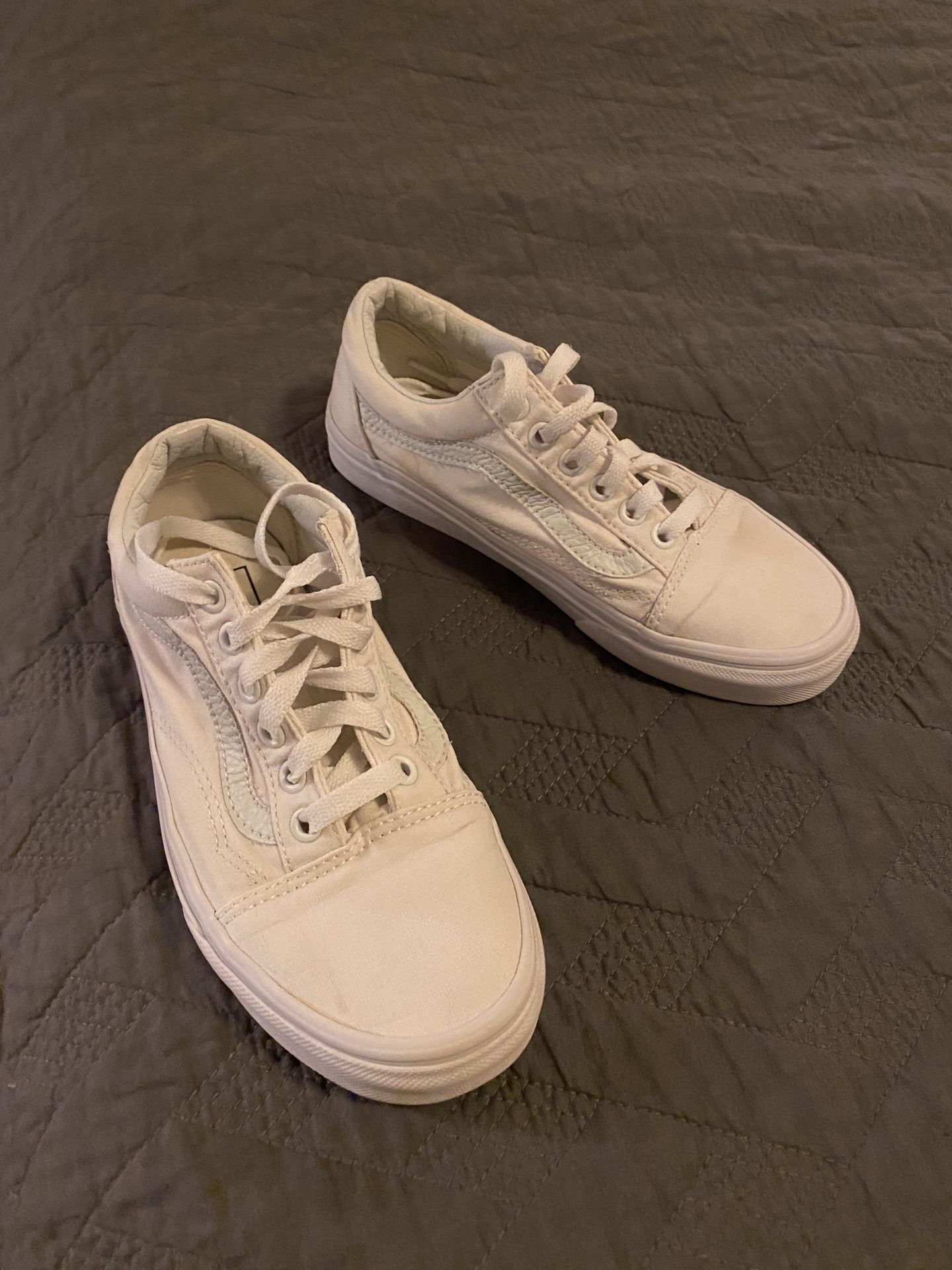 Vans Shoes Men’s 4.5 Womans 5.5