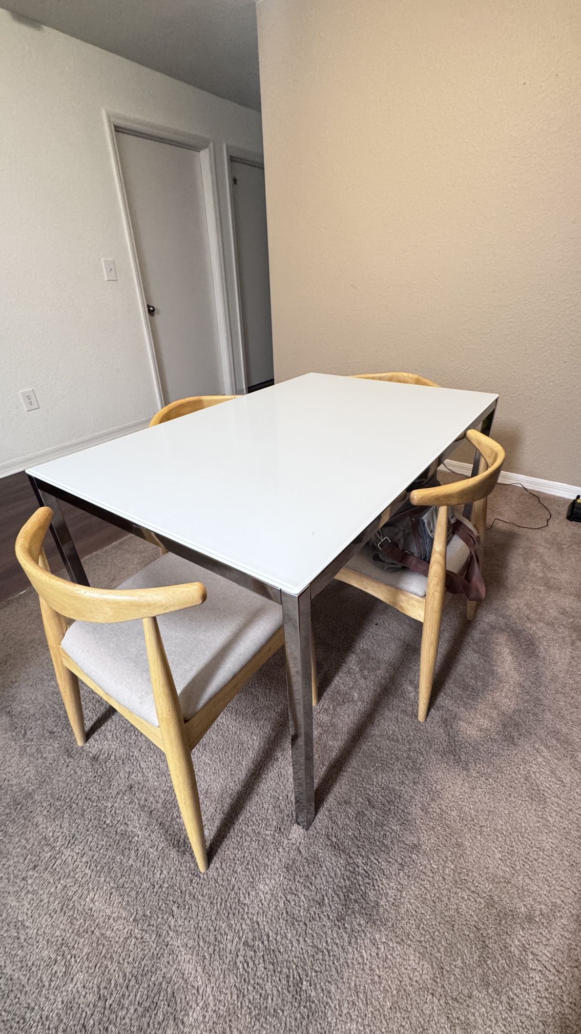 Dinning Table