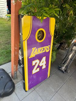 Laker Kobe Bryant cornhole game