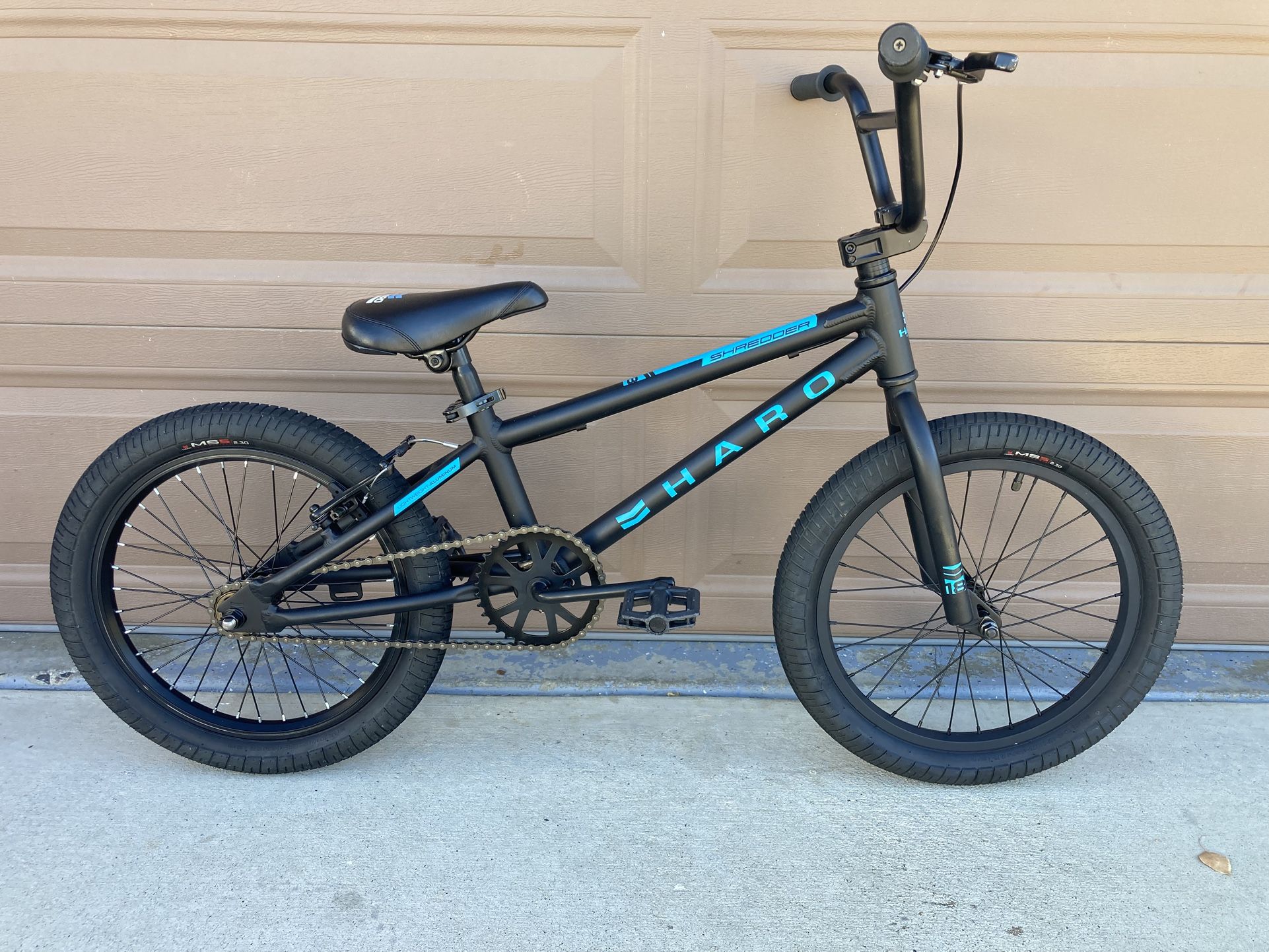 2023 Haro Shredder 18 - Kids Bike - BMX - 18” Wheels - SUPER CLEAN - UPGRADED!